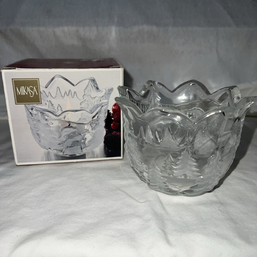 Mikasa Christmas Story Frosted Candle Holder / Candy & Nut Bowl, Germany
